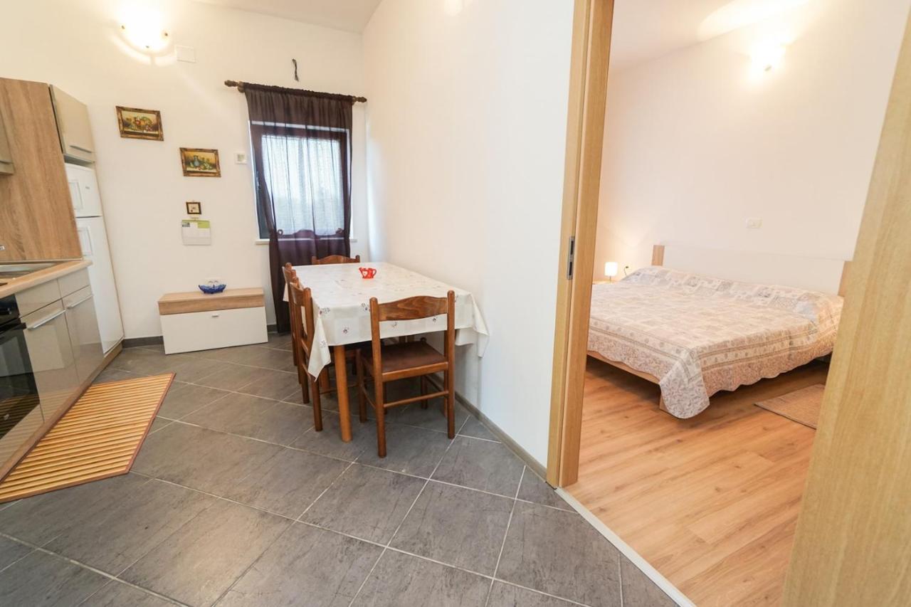 Apartments Mira Savudrija Crveni Vrh Dış mekan fotoğraf